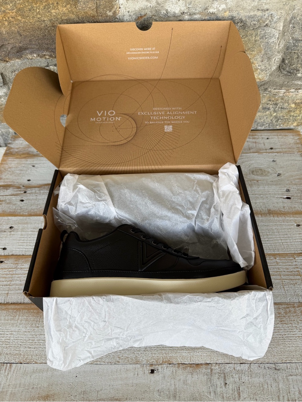Vionic Elise Women’s Black Low-Top casual comfort Sneakers with White Sole-NWT - Picture 7 of 8